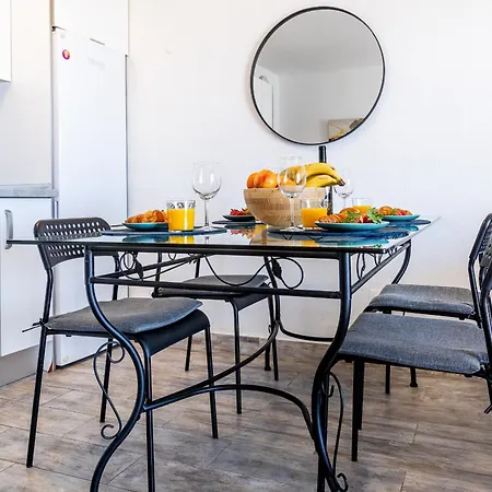 Bouganvillas Ocean View Адехе