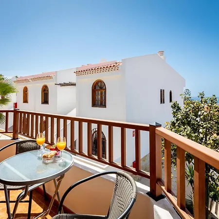 Bouganvillas Ocean View Апартаменты *